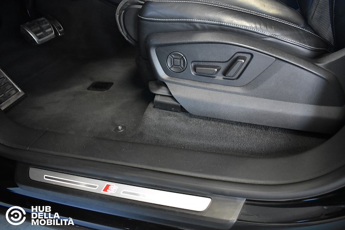 AUDI Q8 50 TDI 286 CV quattro tiptronic Sport